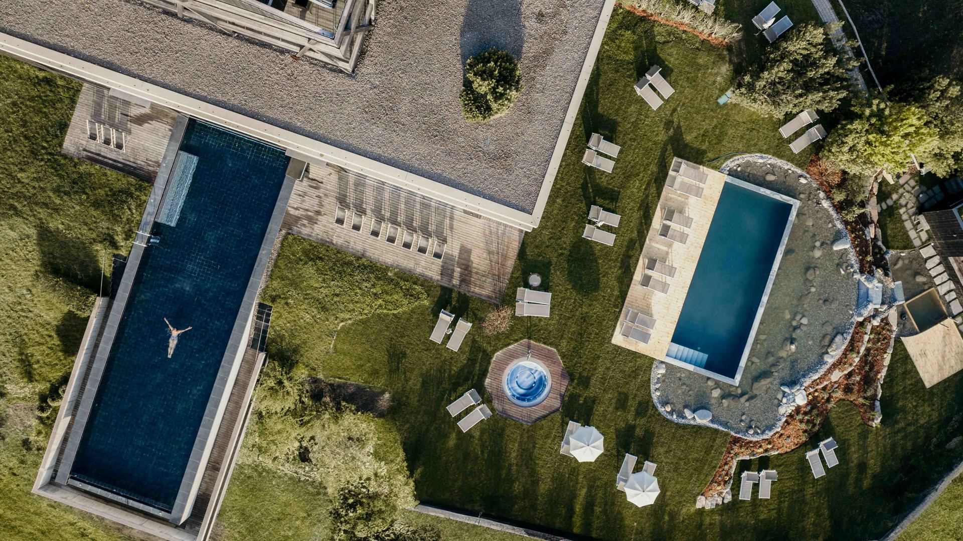 Hotel with infinity pool in Italy: Pfösl, Dolomites