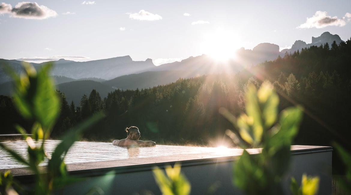 panorama infinity pool