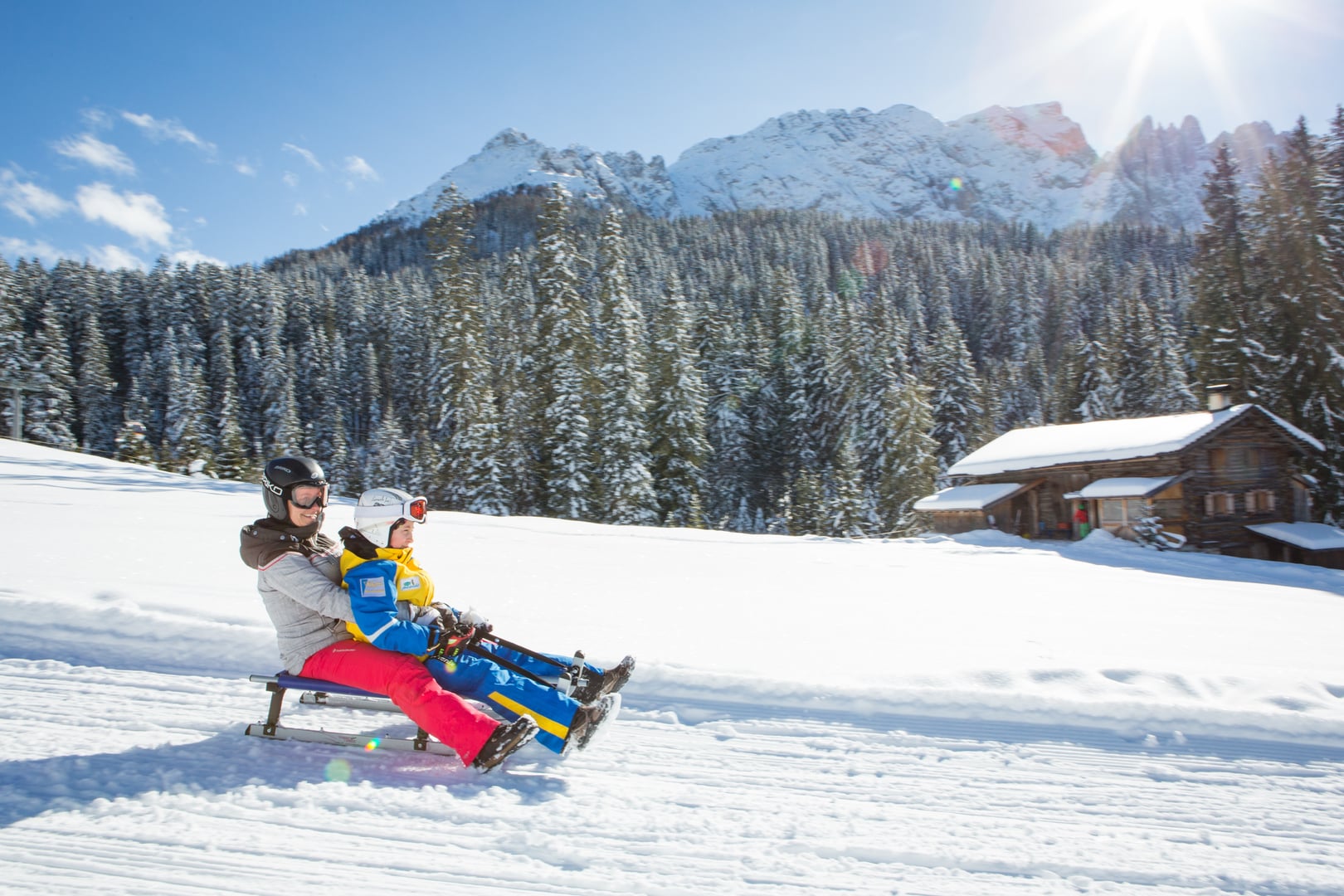 Winterurlaub in Südtirol: Rodeln beim Hotel Pfösl